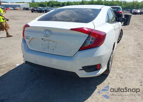 2018 Honda Civic Lx z USA, uszkodzony, nr VIN 2HGFC2F51JH562939